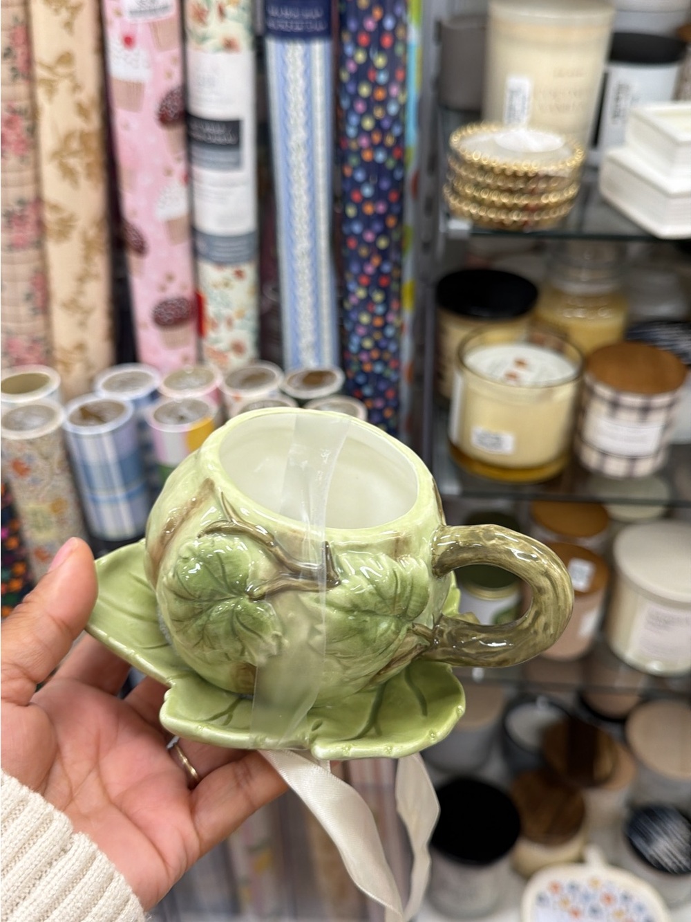 Green Leaf Ceramic Teacup and Saucer - Decorative Home Kitchen Cup